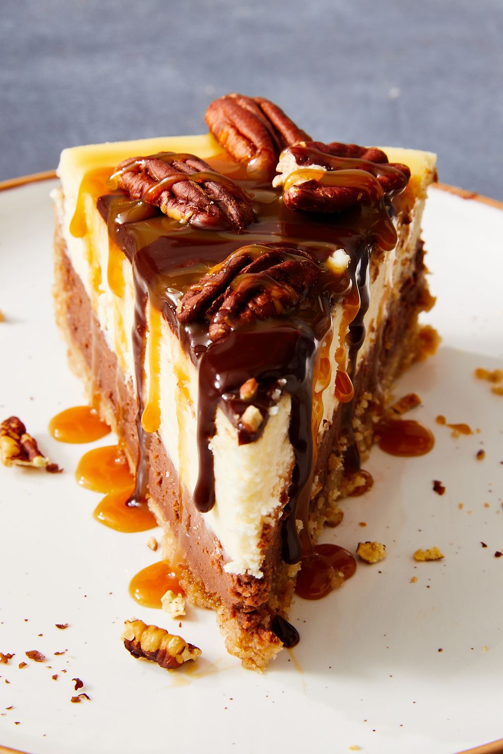 delish-221026-turtle-cheesecake-086-vertical-rv-web-1668089772 image